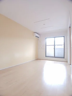 のマンスリーマンション・ウィークリーマンション「ベル　マタン 202・洋室(No.1371801)」メイン画像