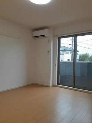 のマンスリーマンション・ウィークリーマンション「ＢＢ　Ｌｉｅｎ　Ⅰ 102・洋室(No.1371818)」メイン画像