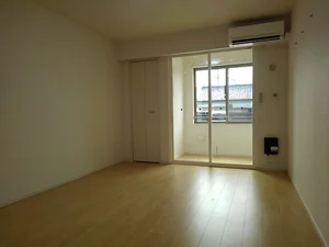 のマンスリーマンション・ウィークリーマンション「Ｌｕｇａｒ柳原（ルガール） 102・洋室(No.1371888)」メイン画像