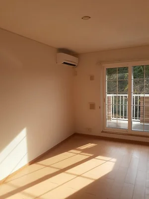 のマンスリーマンション・ウィークリーマンション「Ｉ：ＫＭ２　Ｂ棟 202・洋室(No.1371895)」メイン画像