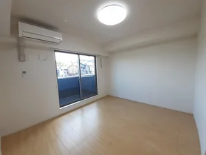 のマンスリーマンション・ウィークリーマンション「Ｂｏｎｈｅｕｒ 201・洋室(No.1371917)」メイン画像