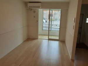 のマンスリーマンション・ウィークリーマンション「ディアコート秀明　Ⅲ 102・洋室(No.1371920)」メイン画像