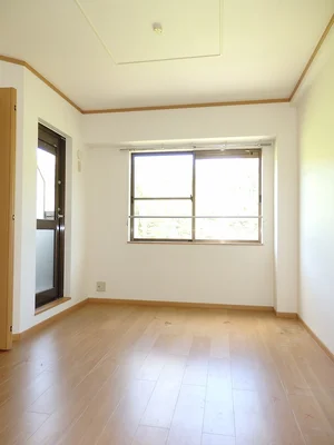 のマンスリーマンション・ウィークリーマンション「ソレアードＣ 103・洋室(No.1372014)」メイン画像