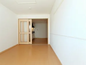 のマンスリーマンション・ウィークリーマンション「フィオーレ・遊Ｂ 102・洋室(No.1372047)」メイン画像