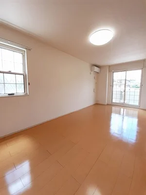 のマンスリーマンション・ウィークリーマンション「Ｂｅｌｌｅ　Ｒｏｓａ 104・洋室(No.1372212)」メイン画像