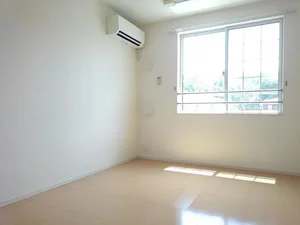 のマンスリーマンション・ウィークリーマンション「ラ・ポルト　ｌａ　Ｐｏｒｔｅ 202・洋室(No.1372601)」メイン画像