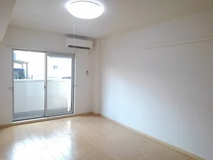 のマンスリーマンション・ウィークリーマンション「プリムローズ　Ⅱ 104・洋室(No.1372626)」メイン画像