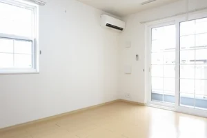 のマンスリーマンション・ウィークリーマンション「エレガンテ　フィオーレⅠ 102・洋室(No.1372630)」メイン画像