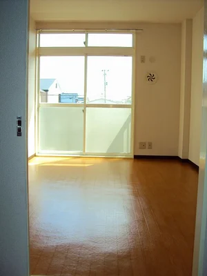 のマンスリーマンション・ウィークリーマンション「サニーハイツＮ 103・洋室(No.1372754)」メイン画像