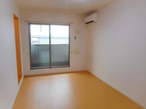 のマンスリーマンション・ウィークリーマンション「レジデンス　フジⅢ 302・洋室(No.1372770)」メイン画像