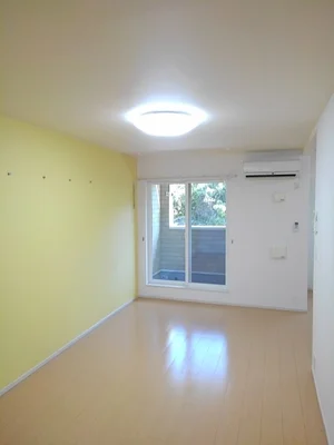 西日野駅（三重県）のマンスリーマンション・ウィークリーマンション「カサエテルノⅡ 203・洋室(No.1372799)」メイン画像