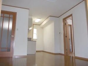 のマンスリーマンション・ウィークリーマンション「メゾン梅の郷Ａ 102・洋室(No.1372851)」メイン画像