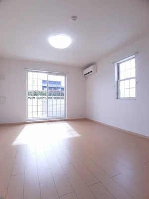 紀伊中ノ島駅（和歌山県）のマンスリーマンション・ウィークリーマンション「セイバリーＤ 102・洋室(No.1372903)」メイン画像