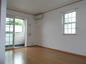 のマンスリーマンション・ウィークリーマンション「サンモールⅡ 101・洋室(No.1373085)」メイン画像