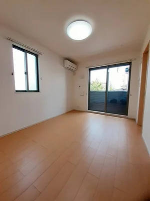 のマンスリーマンション・ウィークリーマンション「ジョニーズ　ガーデン 101・洋室(No.1373105)」メイン画像