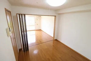 のマンスリーマンション・ウィークリーマンション「ビサイド・シーⅡ 104・洋室(No.1373134)」メイン画像