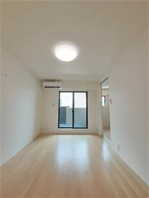 のマンスリーマンション・ウィークリーマンション「プレジュールしろがね　Ｂ 202・洋室(No.1373147)」メイン画像