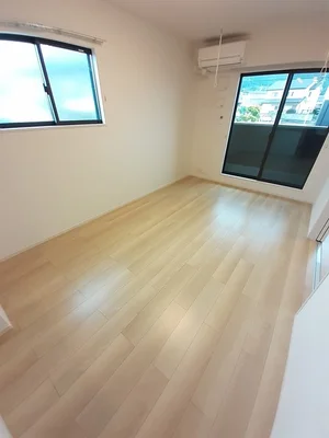 のマンスリーマンション・ウィークリーマンション「トレ・パーチェ西連寺　Ⅱ 201・洋室(No.1373163)」メイン画像