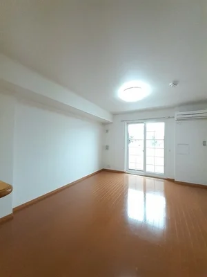 のマンスリーマンション・ウィークリーマンション「ヴェル　ドゥーラ　Ⅲ 102・洋室(No.1373225)」メイン画像