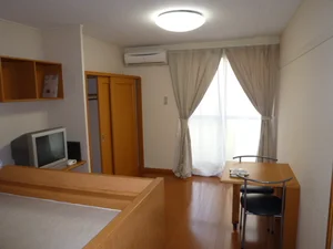 のマンスリーマンション・ウィークリーマンション「レオパレスビアリッツ 102(No.1373348)」メイン画像