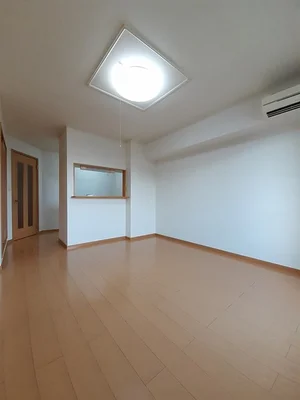 のマンスリーマンション・ウィークリーマンション「カーサ・ミニョンＢ 203・洋室(No.1373548)」メイン画像