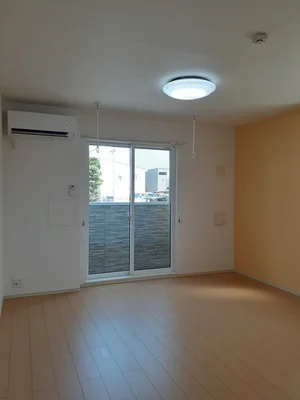 のマンスリーマンション・ウィークリーマンション「Ｃｌｏｖｅｒ 102・洋室(No.1373733)」メイン画像