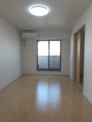 のマンスリーマンション・ウィークリーマンション「ヴィクトリー　Ⅲ 207・洋室(No.1373738)」メイン画像