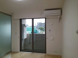 のマンスリーマンション・ウィークリーマンション「Ｅ　ＳＴＡＧＥ　Ⅲ 105・洋室(No.1373784)」メイン画像