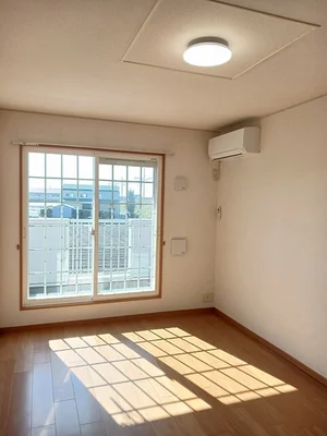 塩浜駅（三重県）のマンスリーマンション・ウィークリーマンション「ランドマーク８９ 201・洋室(No.1373815)」メイン画像