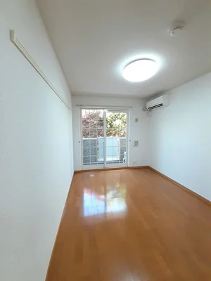 のマンスリーマンション・ウィークリーマンション「グレースカントリーⅡ 102・洋室(No.1373930)」メイン画像