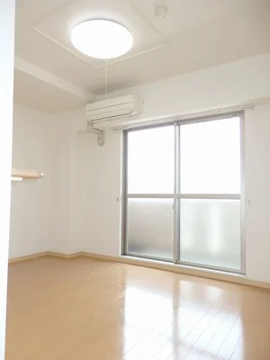 のマンスリーマンション・ウィークリーマンション「ラフィーネ東野 305・洋室(No.1373932)」メイン画像