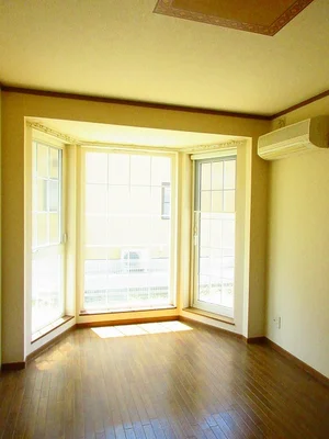 のマンスリーマンション・ウィークリーマンション「メゾンラフィーネＢ 102・洋室(No.1373969)」メイン画像