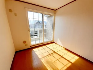 のマンスリーマンション・ウィークリーマンション「メゾンラフィーネＡ 202・洋室(No.1373970)」メイン画像