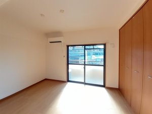 のマンスリーマンション・ウィークリーマンション「ステートリーマンション鷲崎 304・洋室(No.1373971)」メイン画像