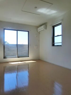 のマンスリーマンション・ウィークリーマンション「レーゲンボーグ　Ａ棟 203・洋室(No.1374144)」メイン画像