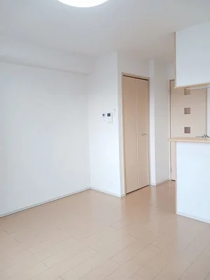 のマンスリーマンション・ウィークリーマンション「サンモール 202・洋室(No.1374203)」メイン画像