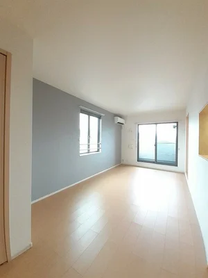 のマンスリーマンション・ウィークリーマンション「フィオーレＮＳ　Ⅳ－Ａ 301・洋室(No.1374232)」メイン画像