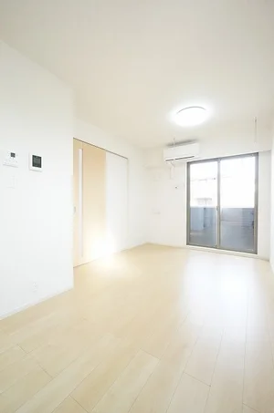 のマンスリーマンション・ウィークリーマンション「プレジール　Ⅱ 101・洋室(No.1374495)」メイン画像