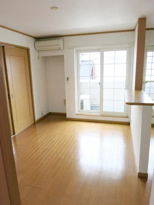 のマンスリーマンション・ウィークリーマンション「ヴィラ　セレーナＡ 201・洋室(No.1375044)」メイン画像