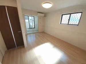 のマンスリーマンション・ウィークリーマンション「メゾン・エフォール倉吉 101・洋室(No.1375190)」メイン画像