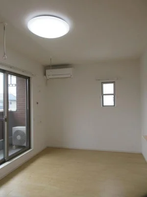 のマンスリーマンション・ウィークリーマンション「ル・バンブー空港通 202・洋室(No.1375203)」メイン画像