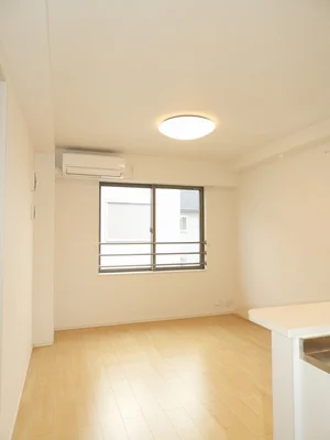 のマンスリーマンション・ウィークリーマンション「リバーサイド　ケン 202・洋室(No.1375237)」メイン画像