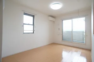 群馬県のマンスリーマンション・ウィークリーマンション「カーサ　モデルノＡ 201・洋室(No.1375392)」メイン画像