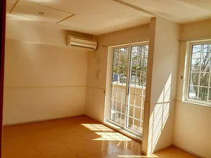 北佐久郡軽井沢町のマンスリーマンション・ウィークリーマンション「ヴィラ浅間山 103・洋室(No.1375414)」メイン画像