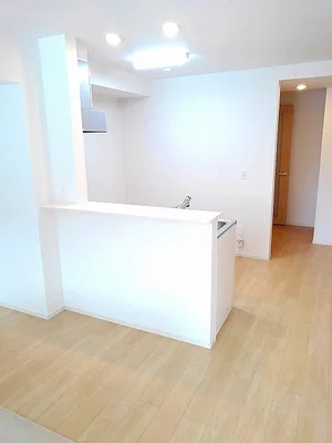 のマンスリーマンション・ウィークリーマンション「フラワーマンション中央図書館前 102・洋室(No.1375505)」メイン画像