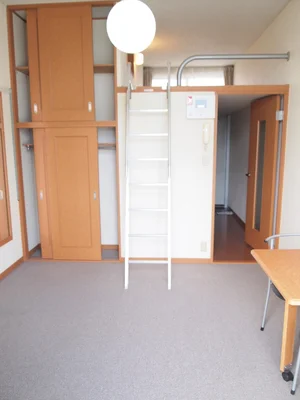 のマンスリーマンション・ウィークリーマンション「レオパレスＧＯＬＤ－ＥＭＩ 205(No.1375577)」メイン画像