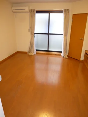 のマンスリーマンション・ウィークリーマンション「レオパレスリリー 110(No.1375588)」メイン画像