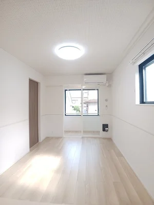藤枝市のマンスリーマンション・ウィークリーマンション「ヒカルサ藤枝瀬古 103・洋室(No.1376014)」メイン画像