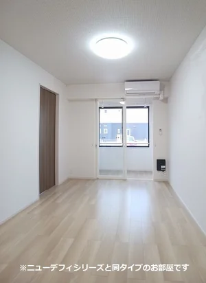 のマンスリーマンション・ウィークリーマンション「ヒカルサ藤枝瀬古 102・洋室(No.1376015)」メイン画像