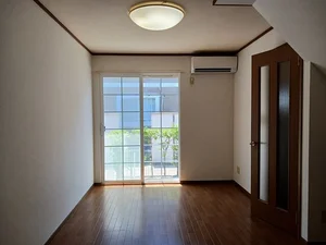 のマンスリーマンション・ウィークリーマンション「ニュ－プリムロ－ズ　Ⅱ棟 103・洋室(No.1376046)」メイン画像